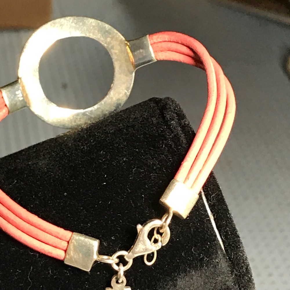 Charm bracelets. - Picture 3 of 4